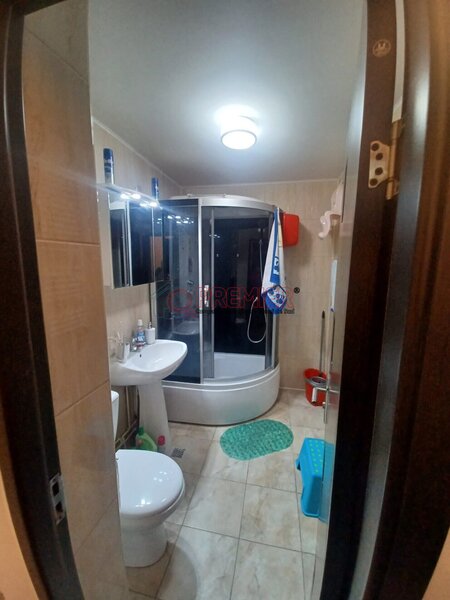 Metrou Piata Sudului, Sos. Oltenitei, 3 camere, disponibil imediat.